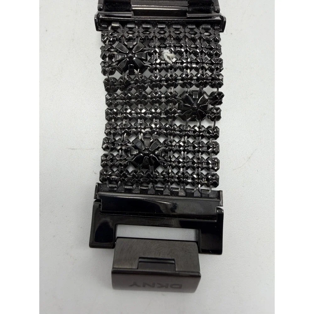 DKNY NY-3927 New Battery Crystals Ladies Watch 33MM 6.5